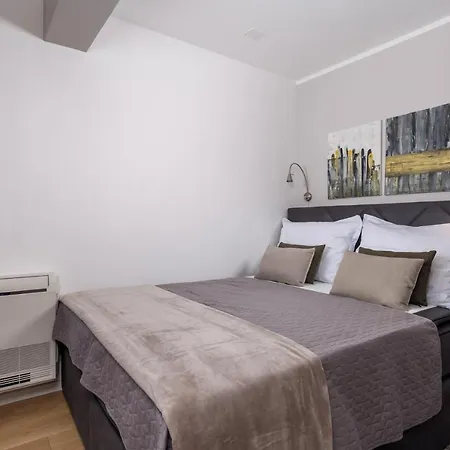 Luxury City Center Apartment -50M To The Sea Opatija Exterior photo