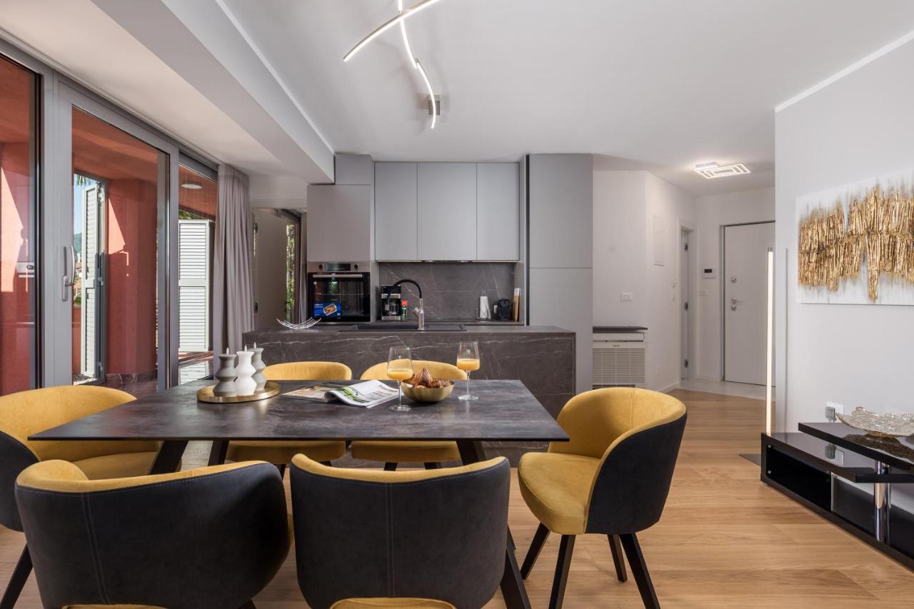 Luxury Center -50m To The Sea Apartment *