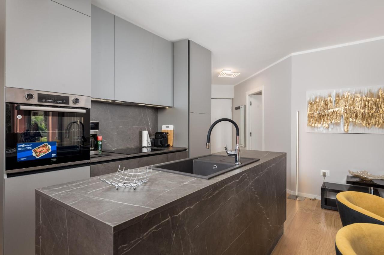 Luxury Center -50m To The Sea Apartment *